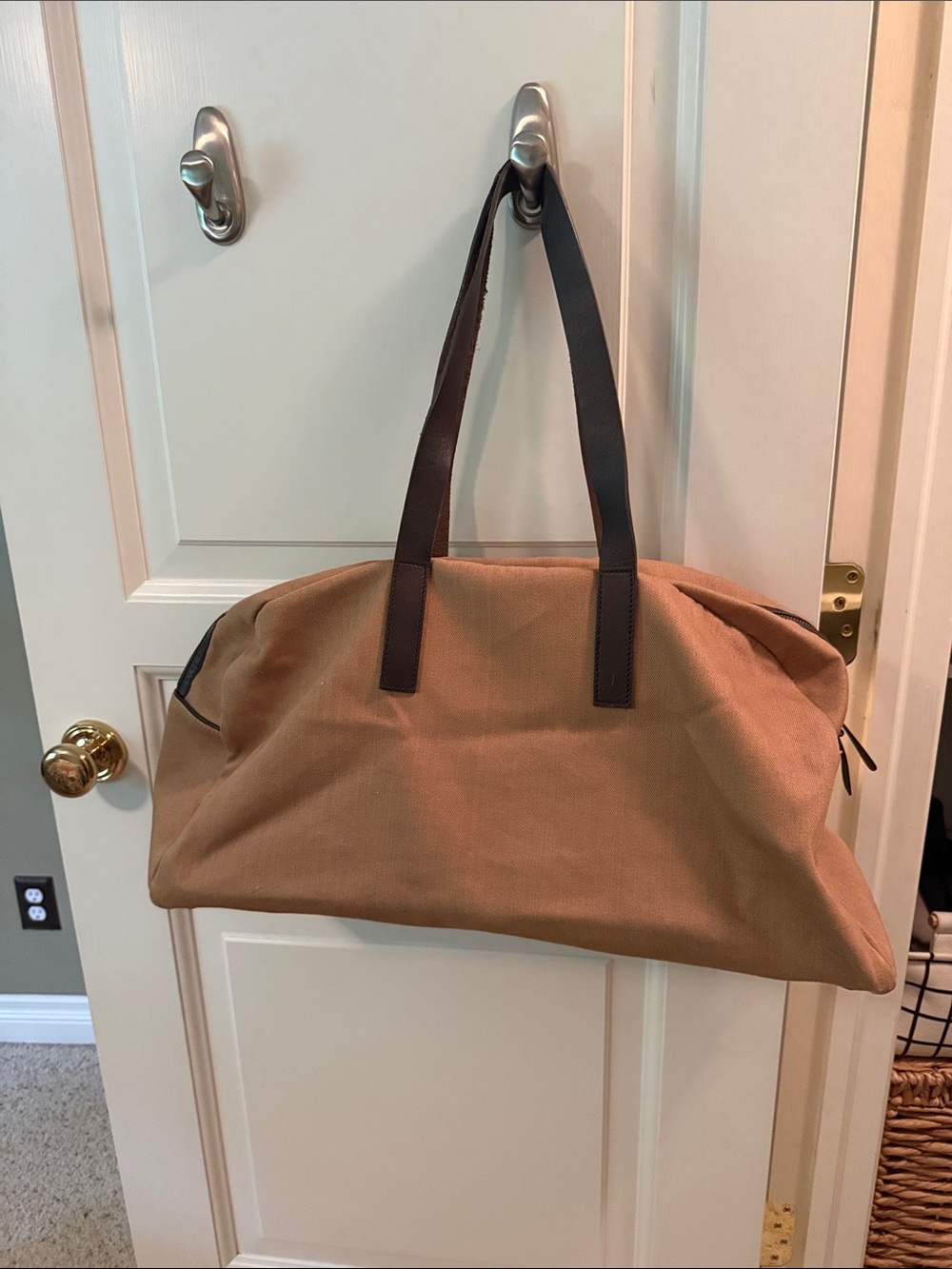 Everlane Canvas Duffel Bag in Tan with Leather Straps